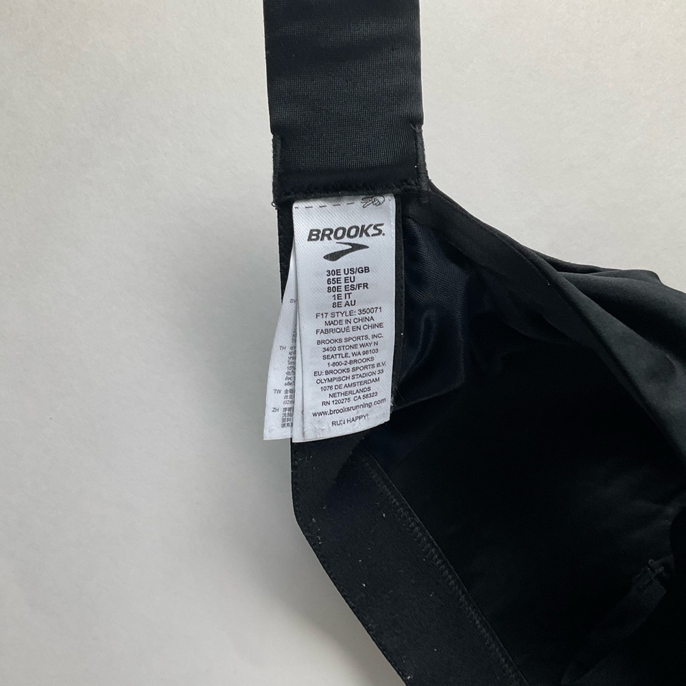 Brooks running bra. Size 32D. Black